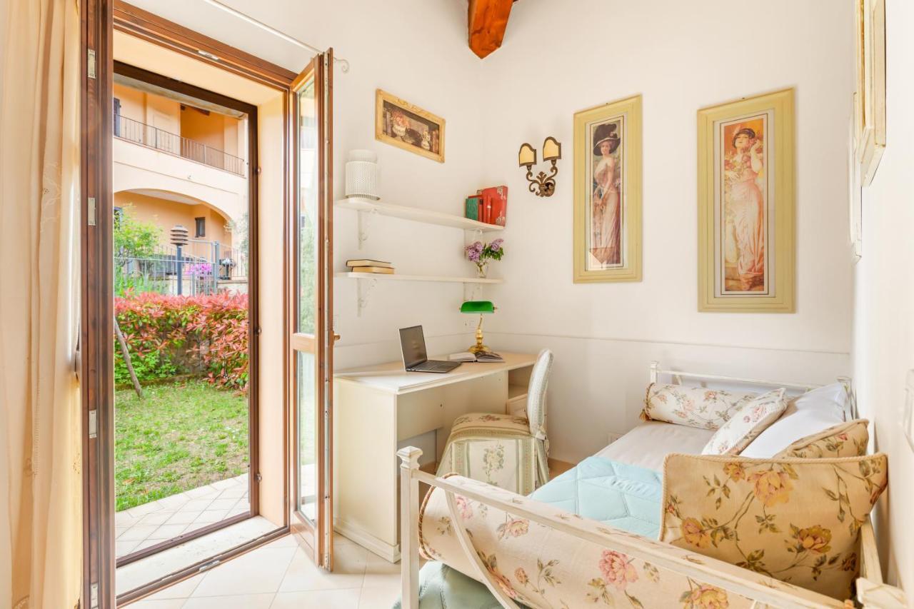 Noi2Vacanze In Digital Work Contignano Dış mekan fotoğraf